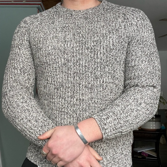 Woven Sweater - Thick, Comfy, gray Christmas sweater - Picture 6 of 6
